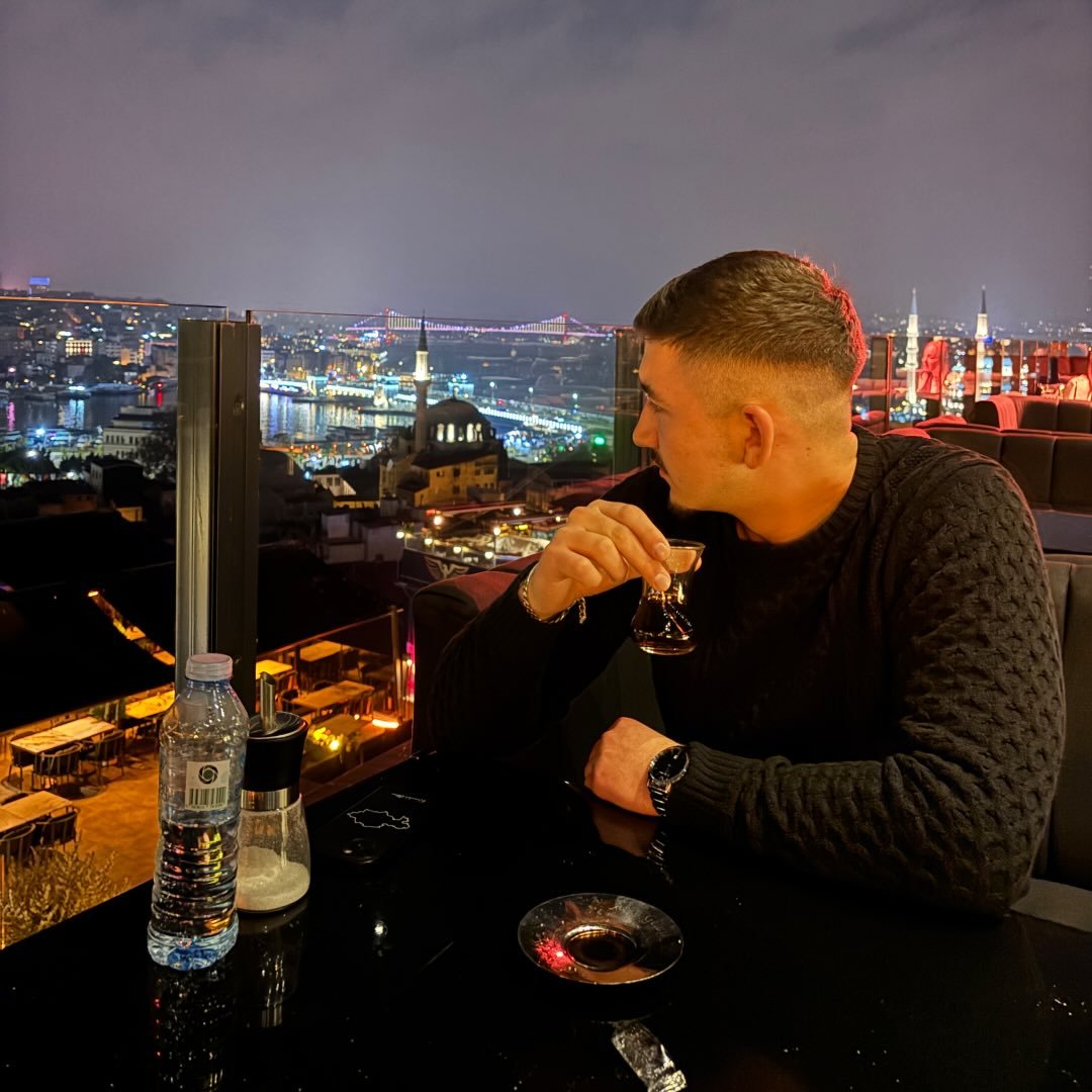 Instagram Profilbild von r.040__