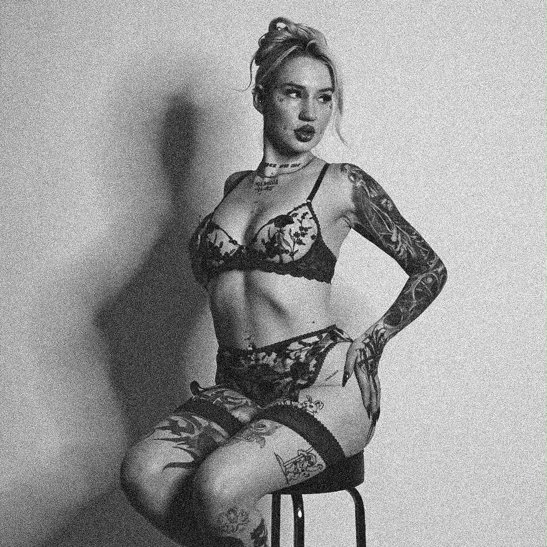Instagram Profilbild von pavlyne_pt_exklusiv_