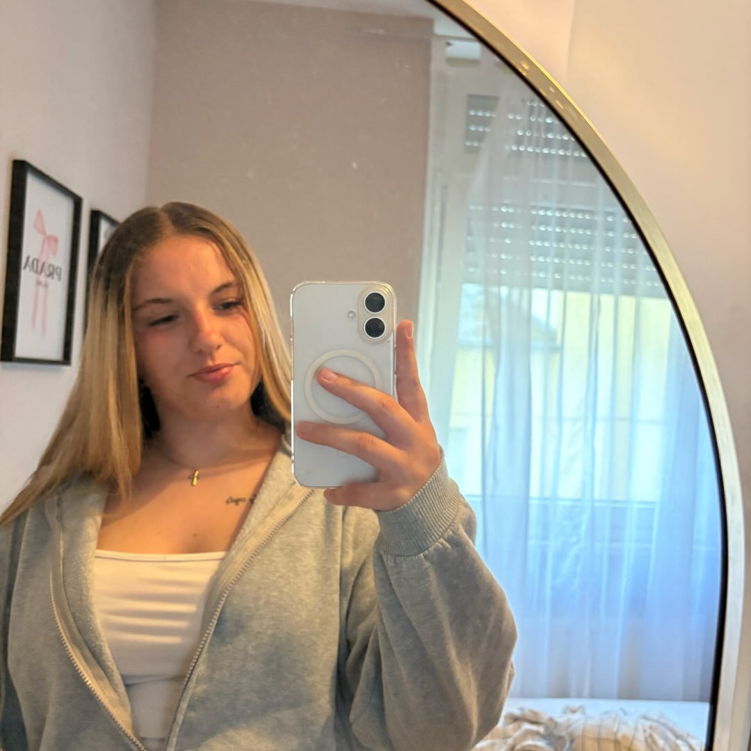 Instagram Profilbild von cxaraa_09