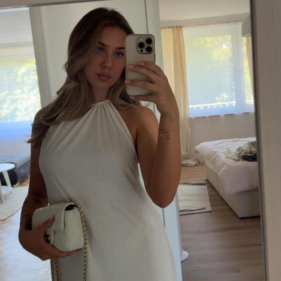 Instagram Profilbild von waaanesajuliaaa