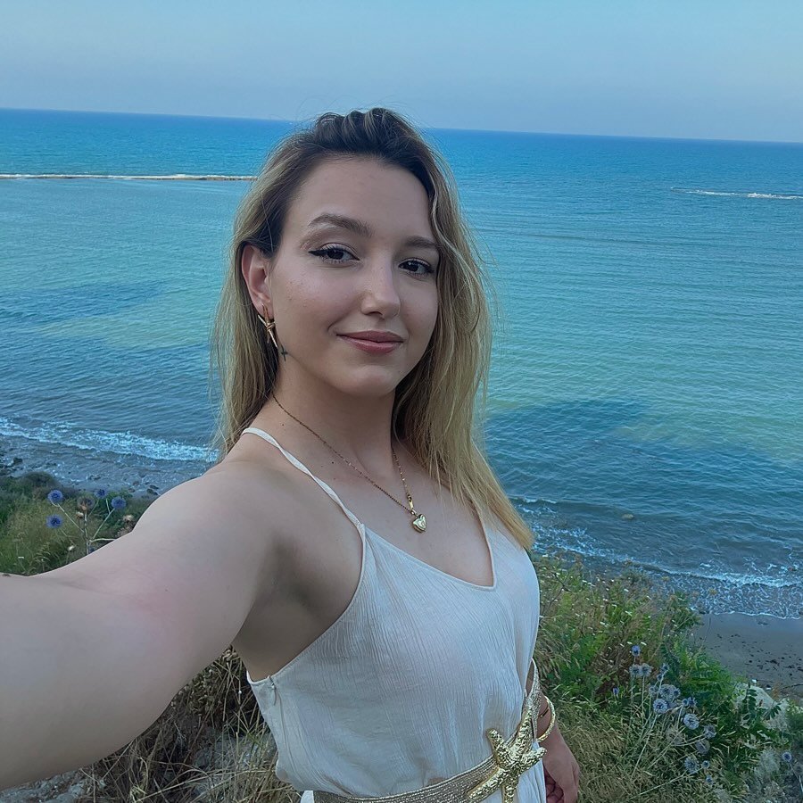 Instagram Profilbild von damlaakurtttt