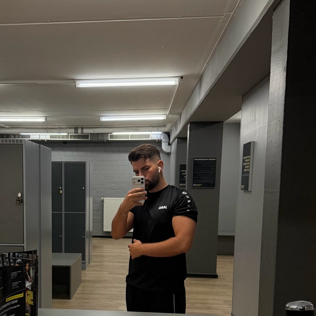 Instagram Profilbild von adrianbk02