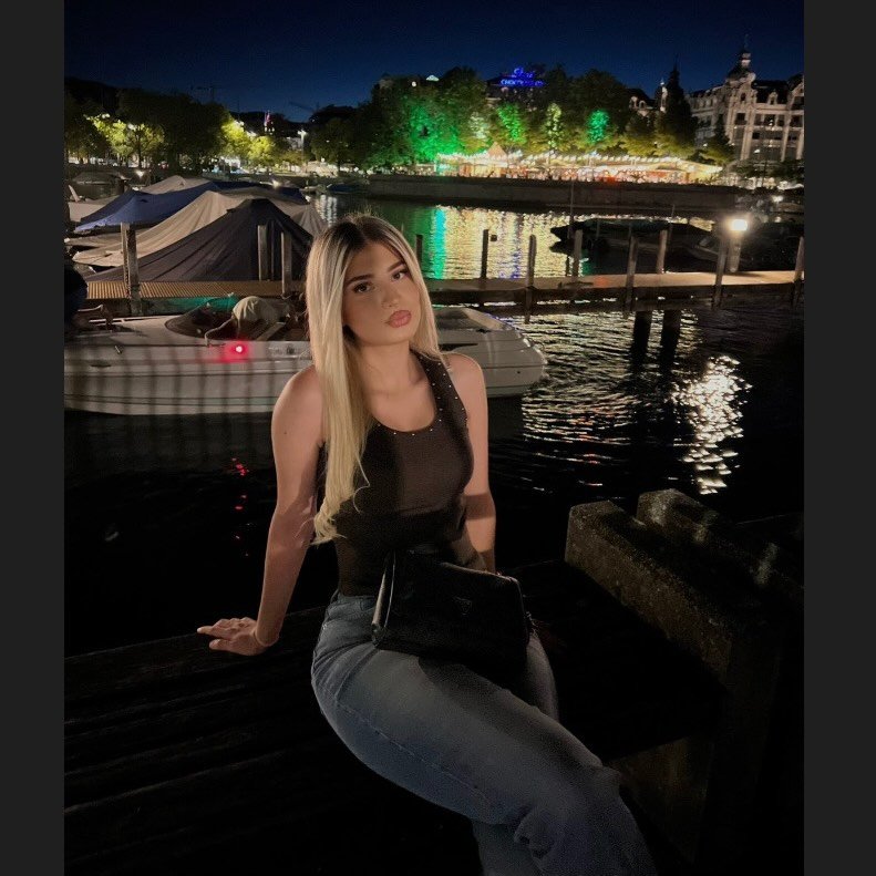 Instagram Profilbild von mediinaaqq
