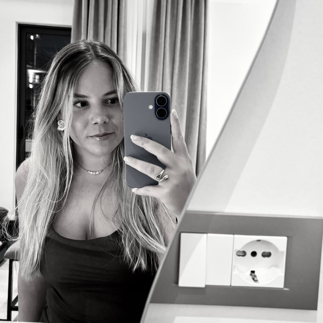 Instagram Profilbild von deniseettenauer
