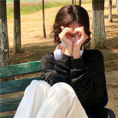 Instagram Profilbild von ela_brekalo