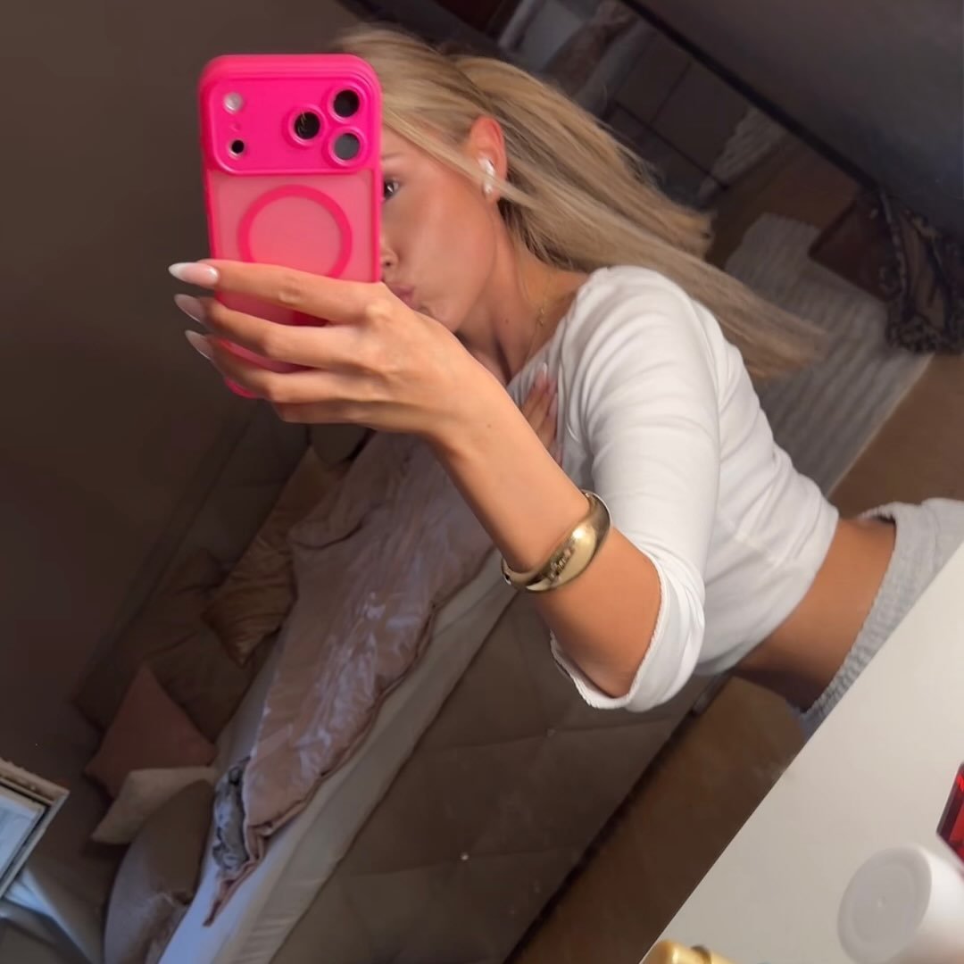 Instagram Profilbild von helli.ht