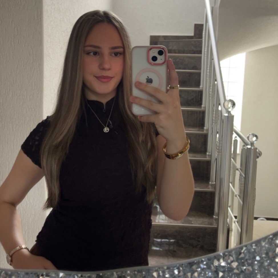 Instagram Profilbild von aminaa.elezi