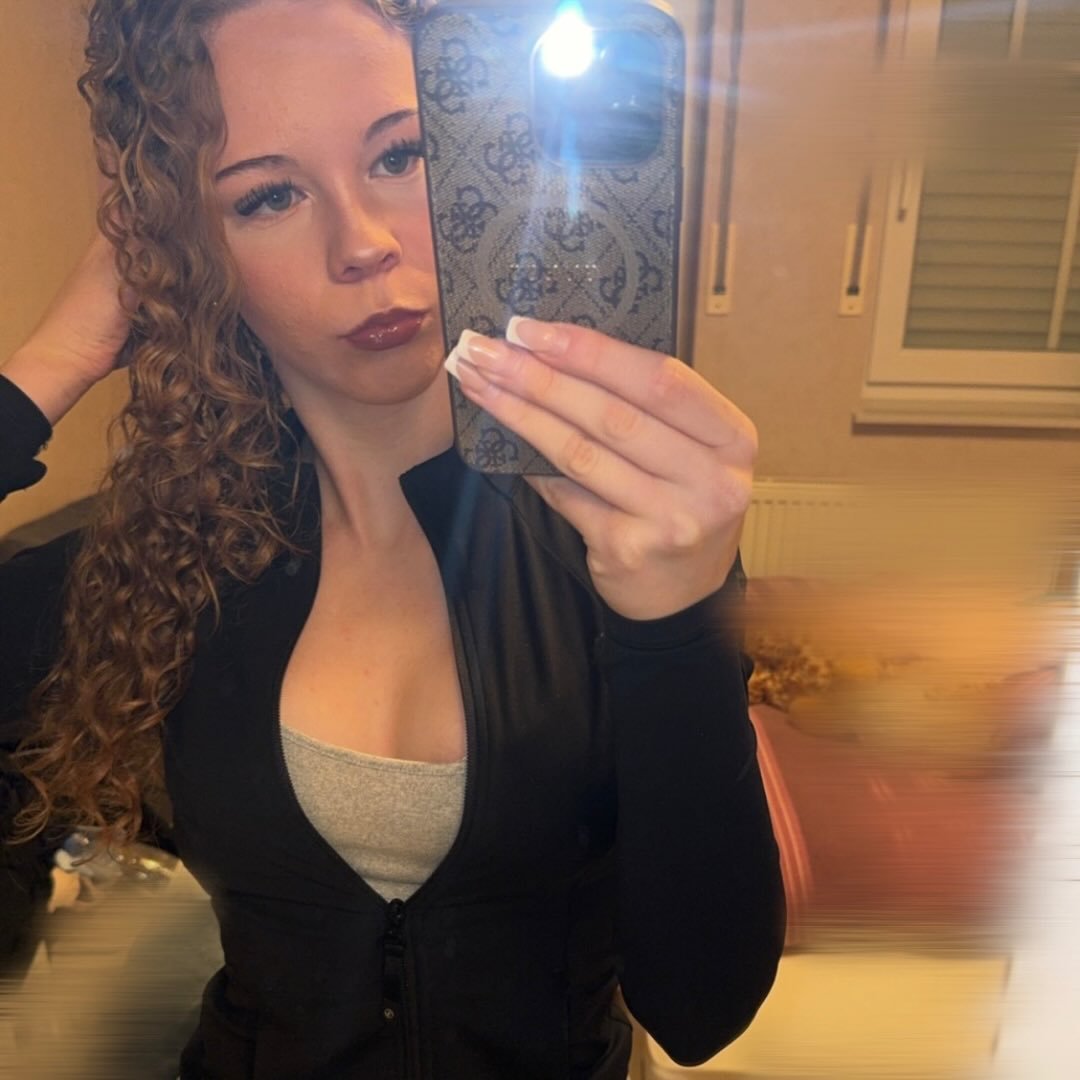 Instagram Profilbild von sxrah_116