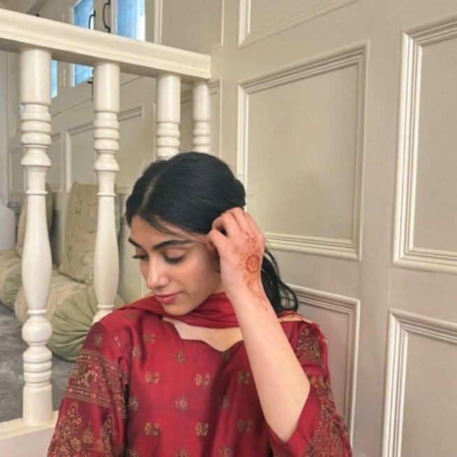 Instagram Profilbild von zuhaakhan._