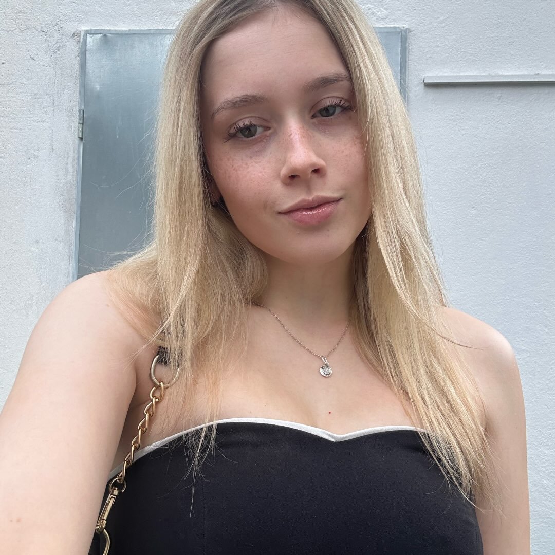Instagram Profilbild von l.a.u.r.a_015