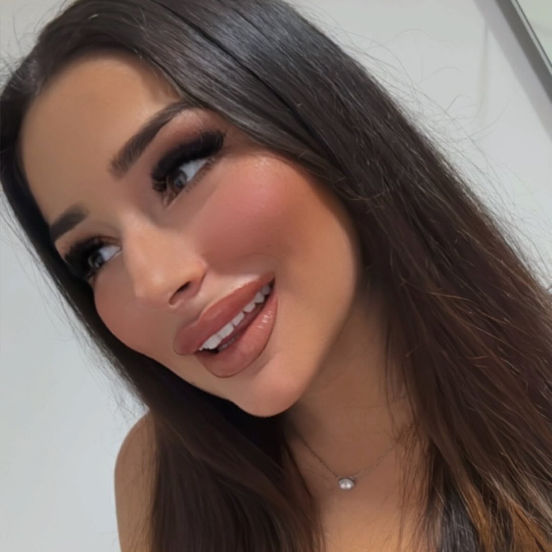 Instagram Profilbild von armina_rustemi_