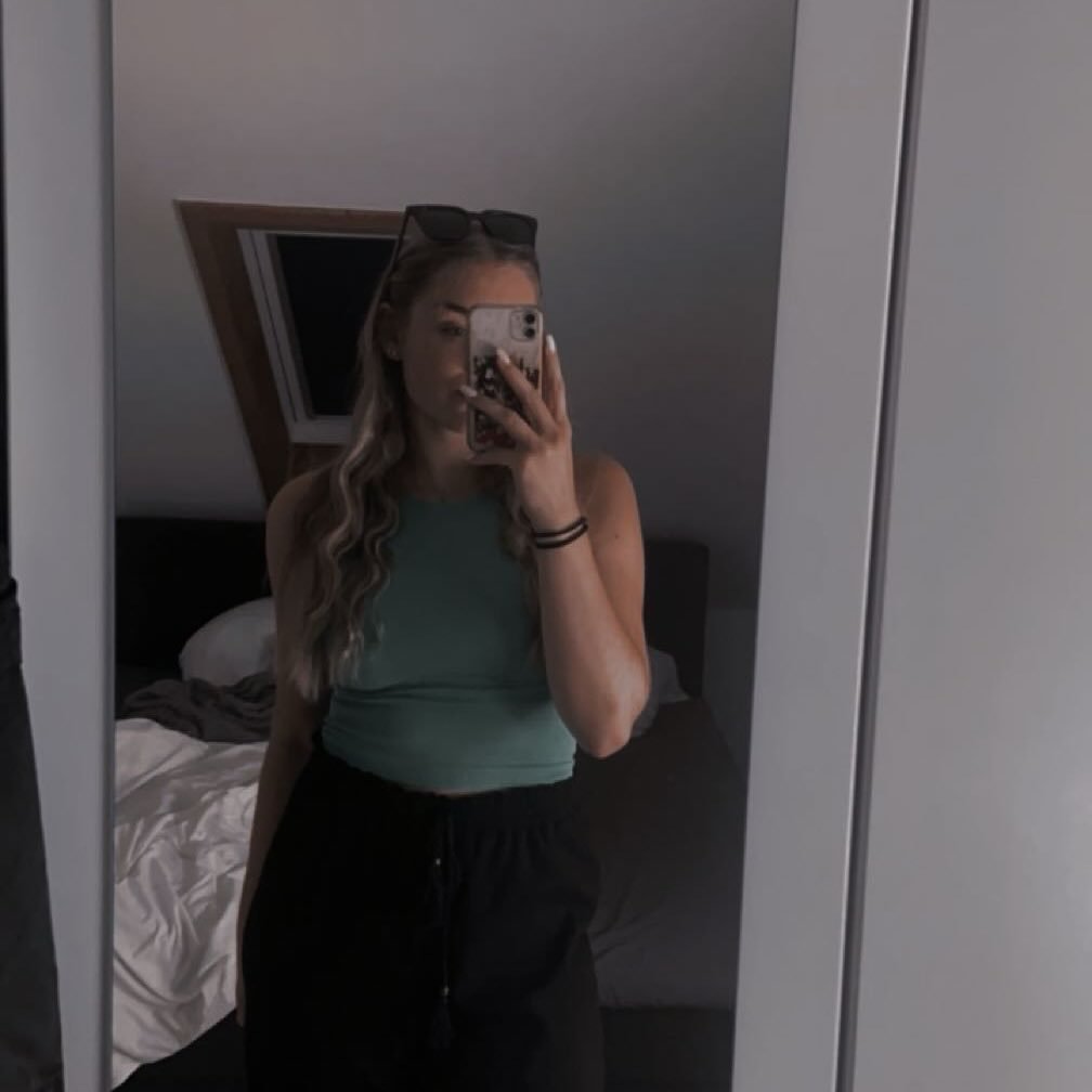 Instagram Profilbild von lauraa_shp