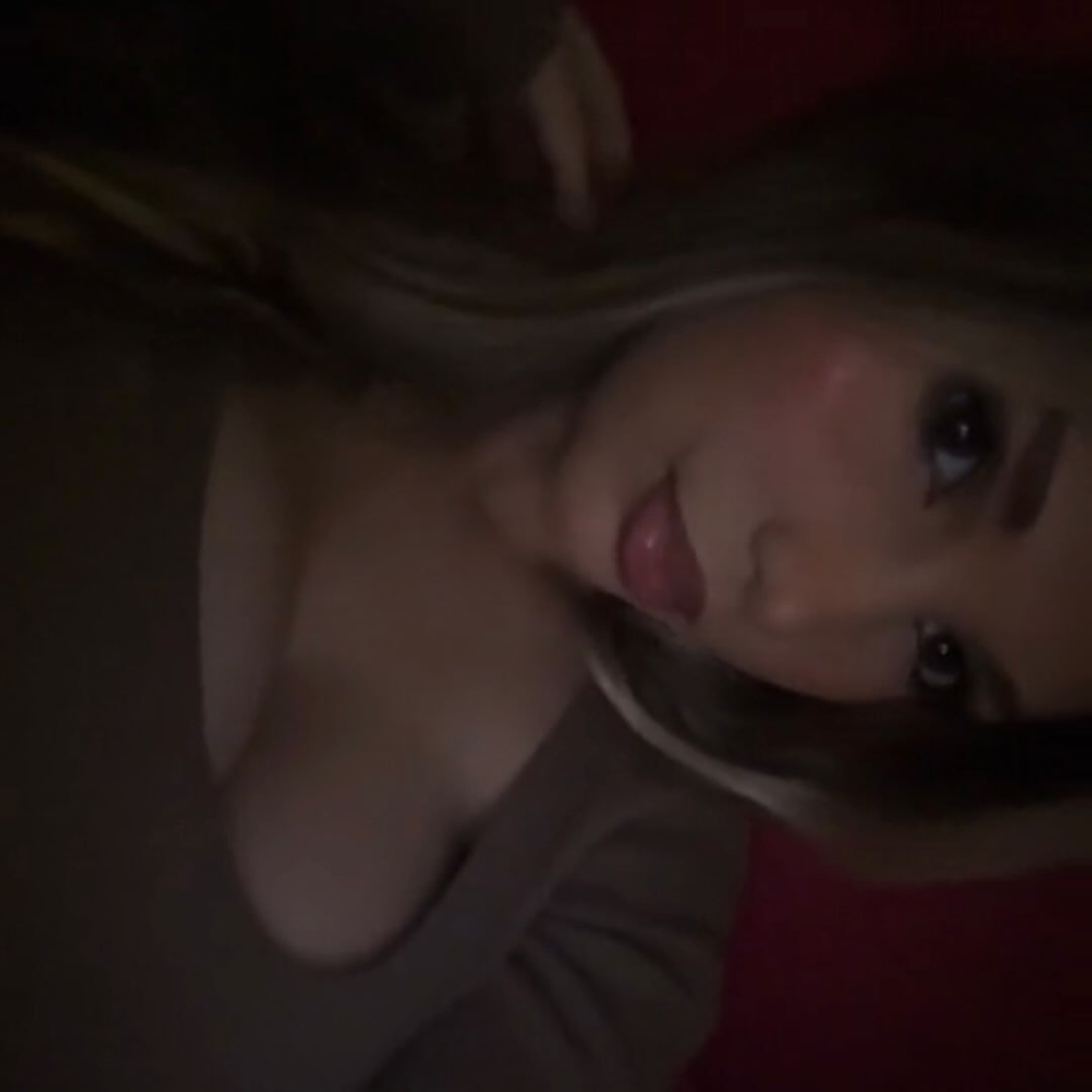 Instagram Profilbild von erzabrrutii
