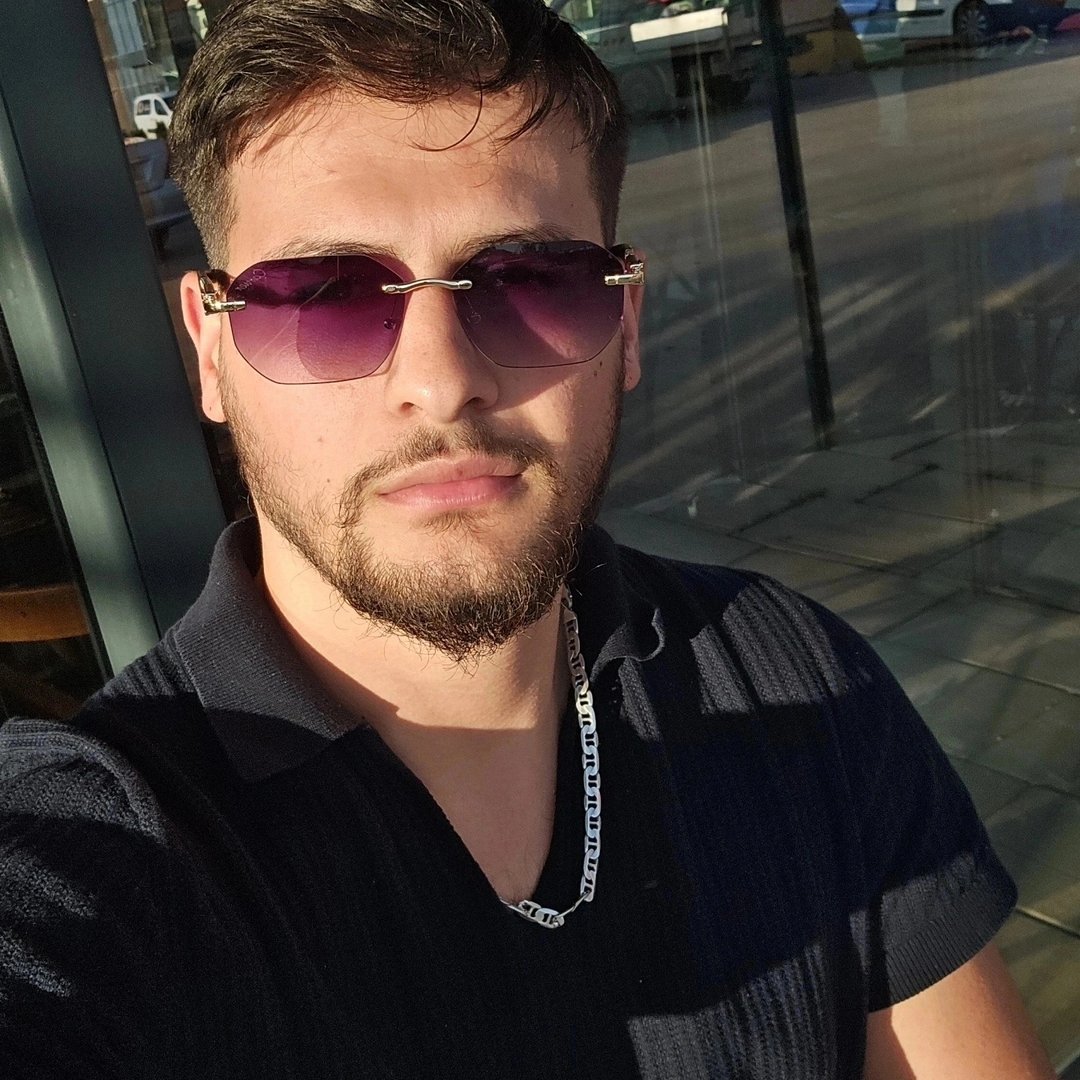 Instagram Profilbild von avdylcc