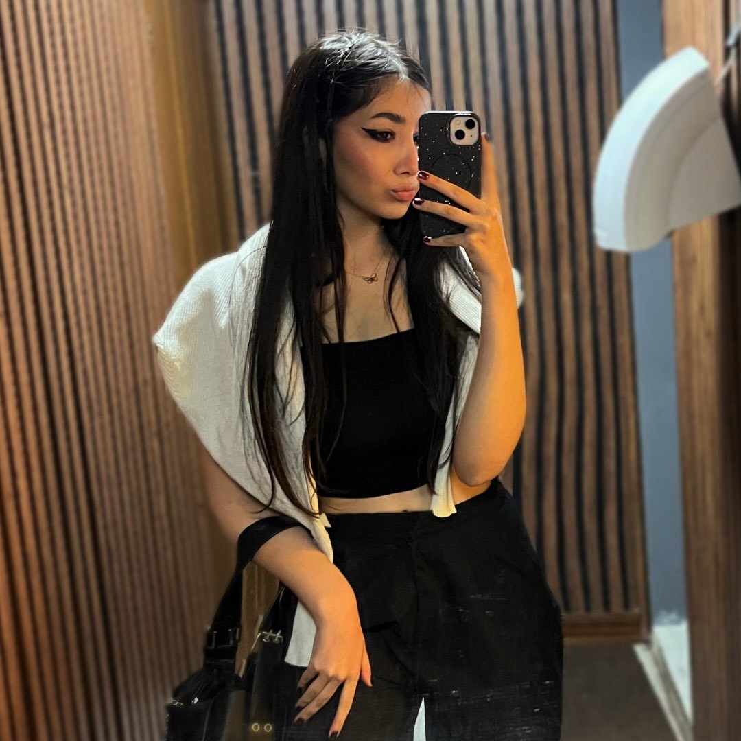 Instagram Profilbild von pouneh.mihankhah