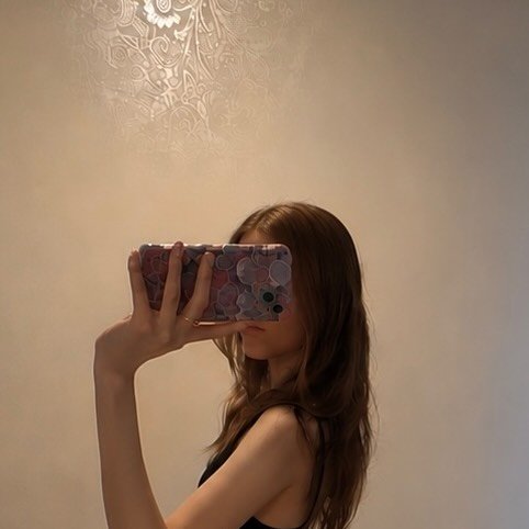 Instagram Profilbild von nellytrm