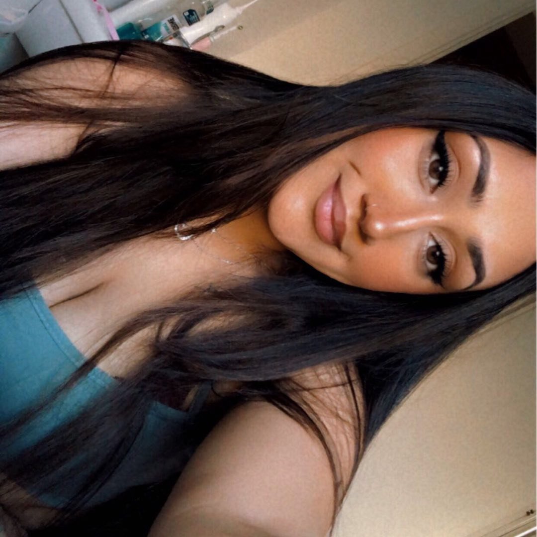 Instagram Profilbild von _aminarzq