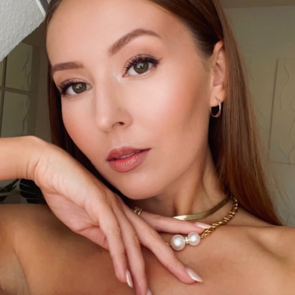 Instagram Profilbild von sneshkamakeupartist