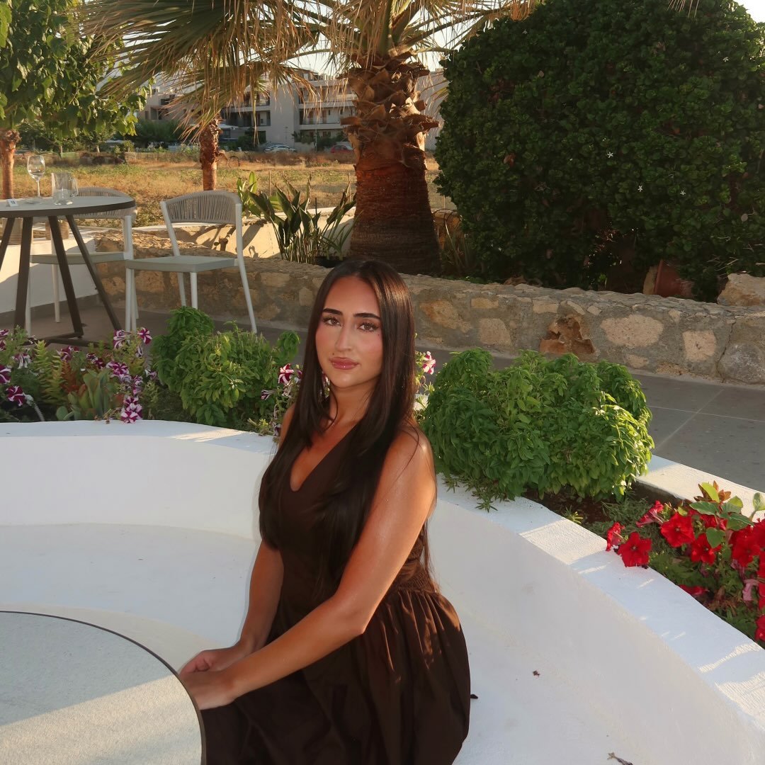 Instagram Profilbild von arezobahador_