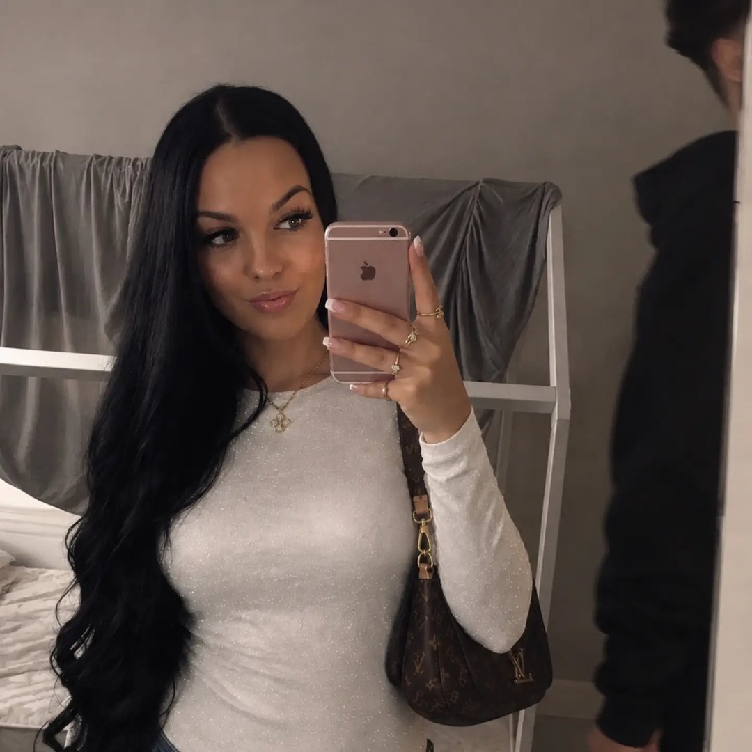 Instagram Profilbild von lena.910x