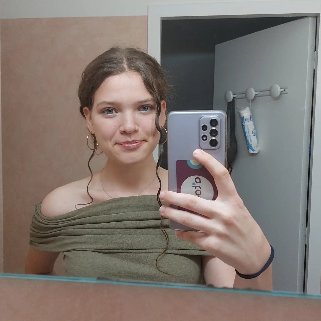 Instagram Profilbild von myvip_helenetoffifeeshit