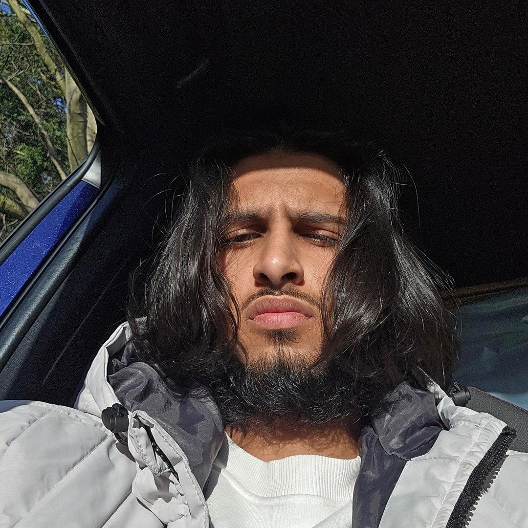 Instagram Profilbild von kommdiskutierreligion
