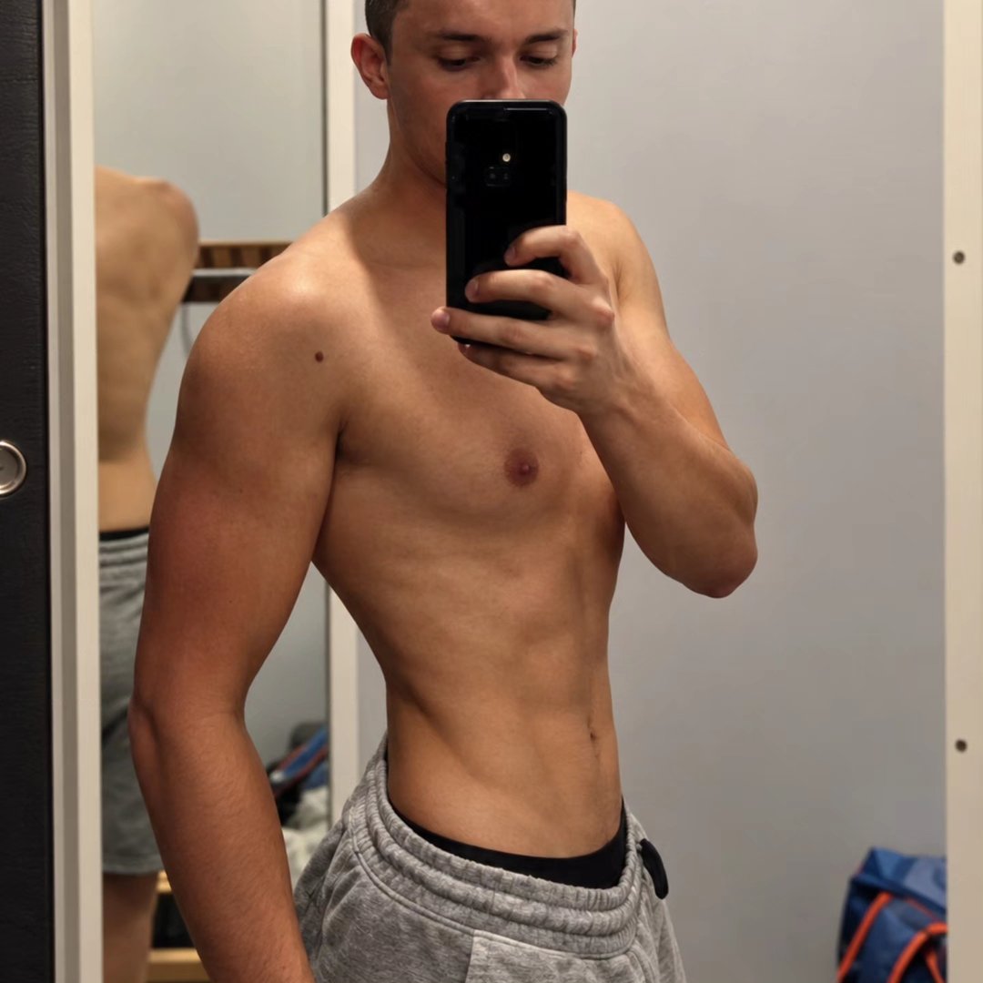 Instagram Profilbild von trophy.bottom