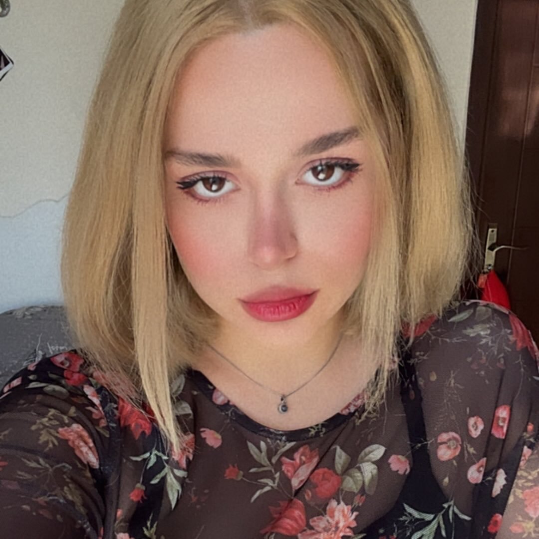 Instagram Profilbild von kimiyakhodabakhsh