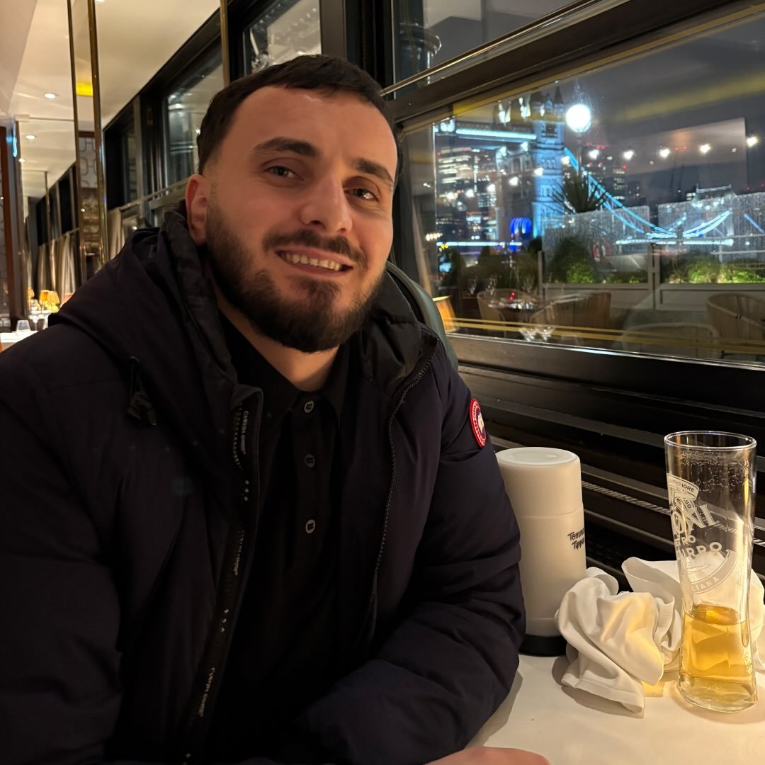 Instagram Profilbild von v.murtati