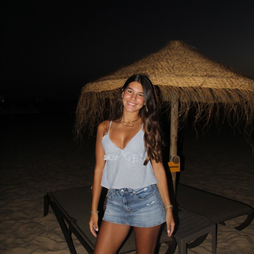 Instagram Profilbild von laura_viiegas