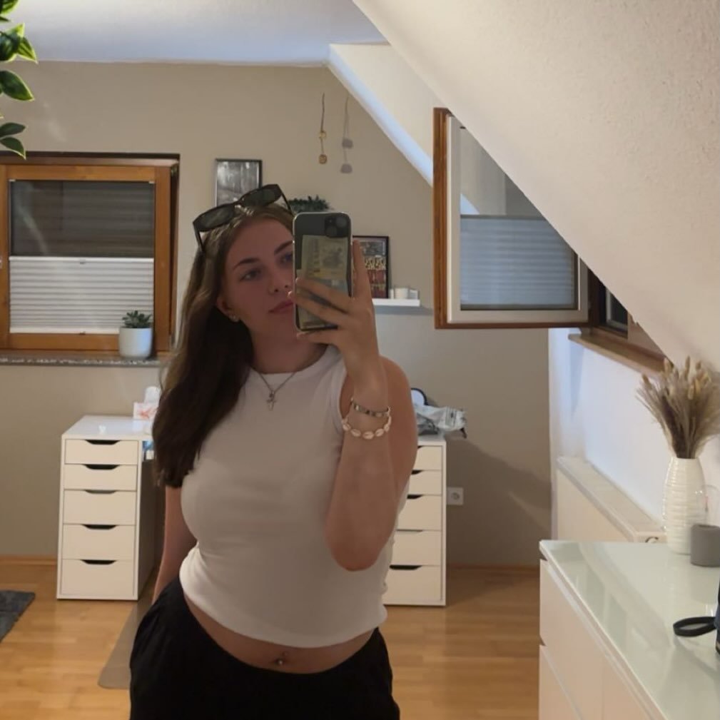 Instagram Profilbild von emely.15.02