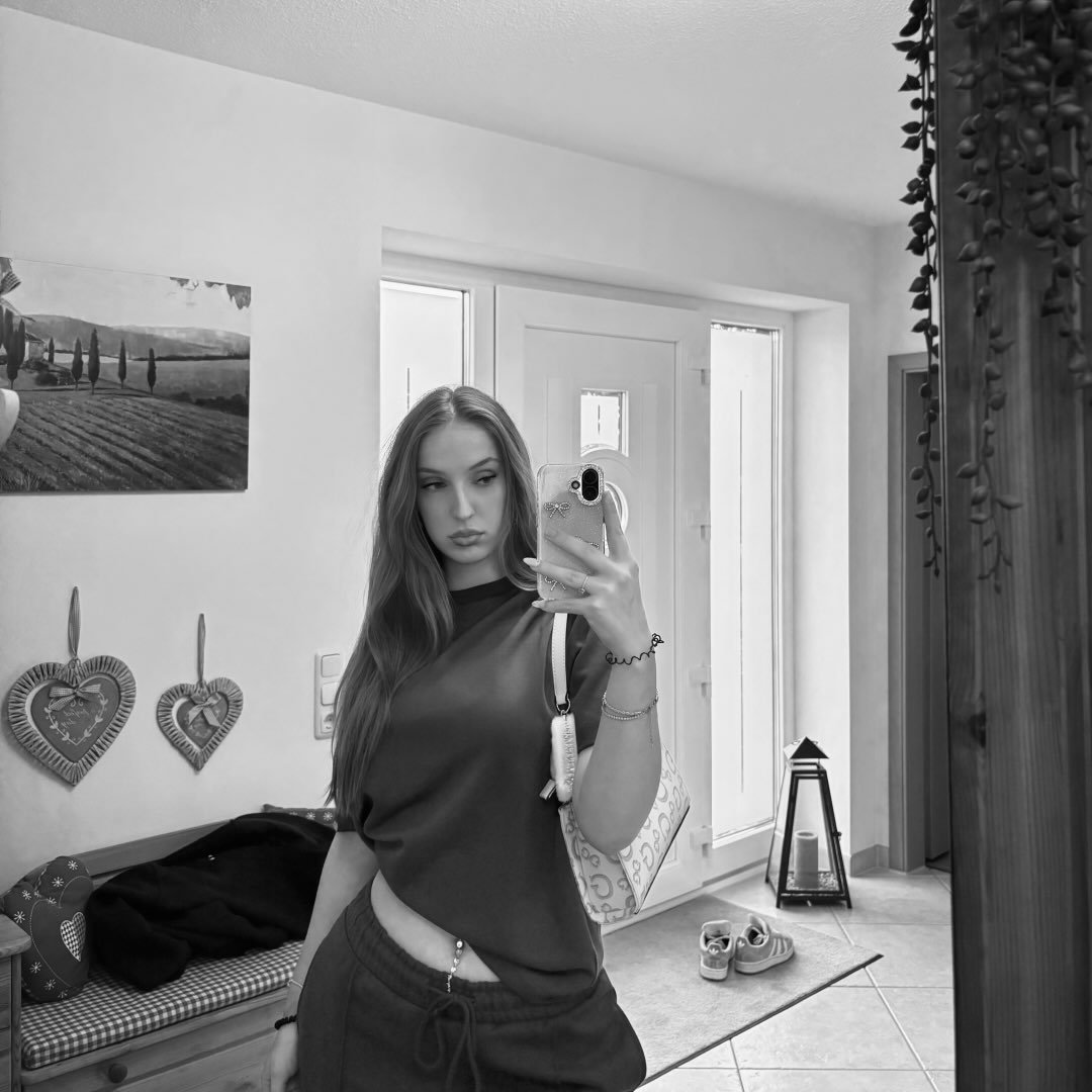 Instagram Profilbild von larastrn