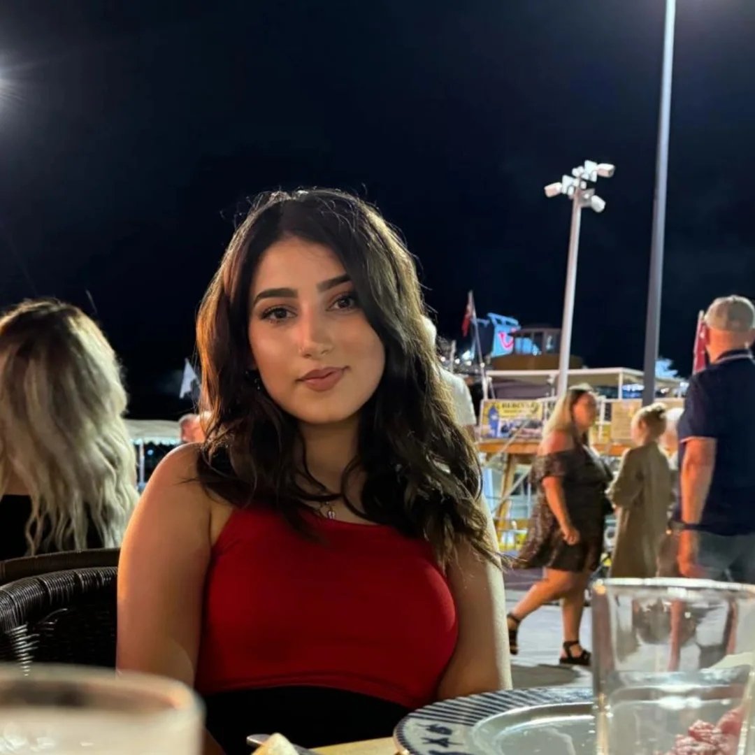 Instagram Profilbild von ecemsuaydogmusozby