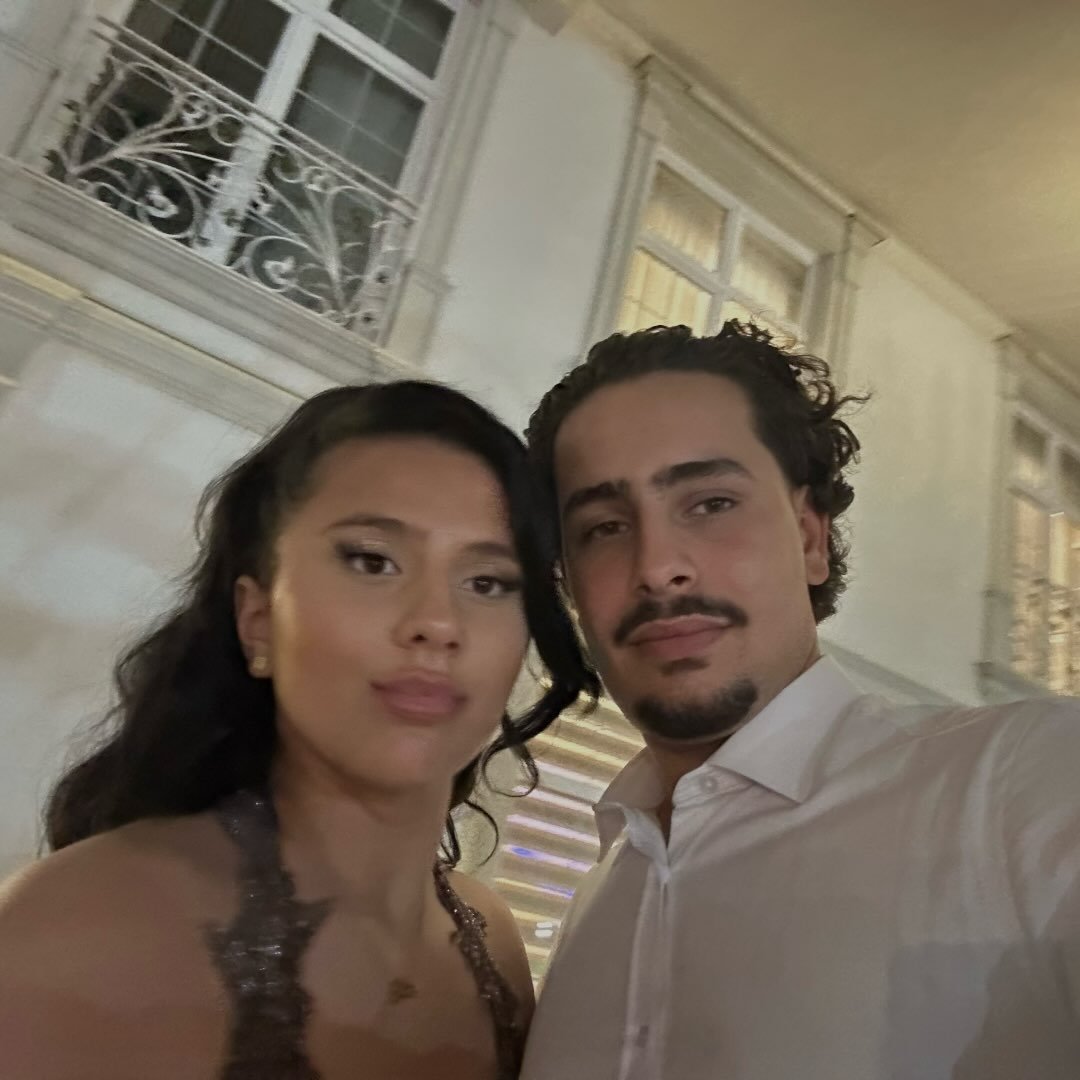 Instagram Profilbild von aauroramuriqi