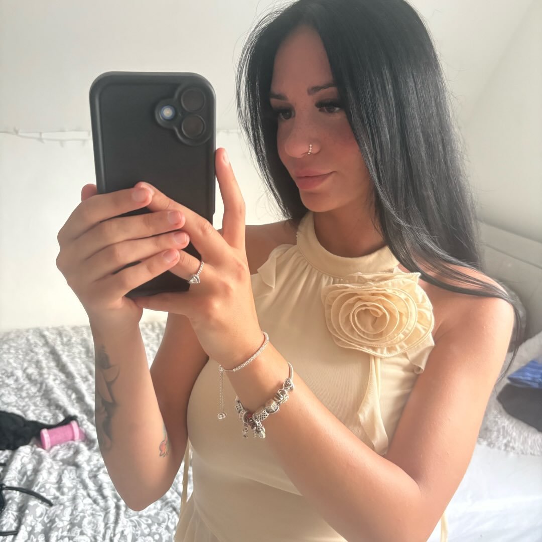 Instagram Profilbild von j.lxy45
