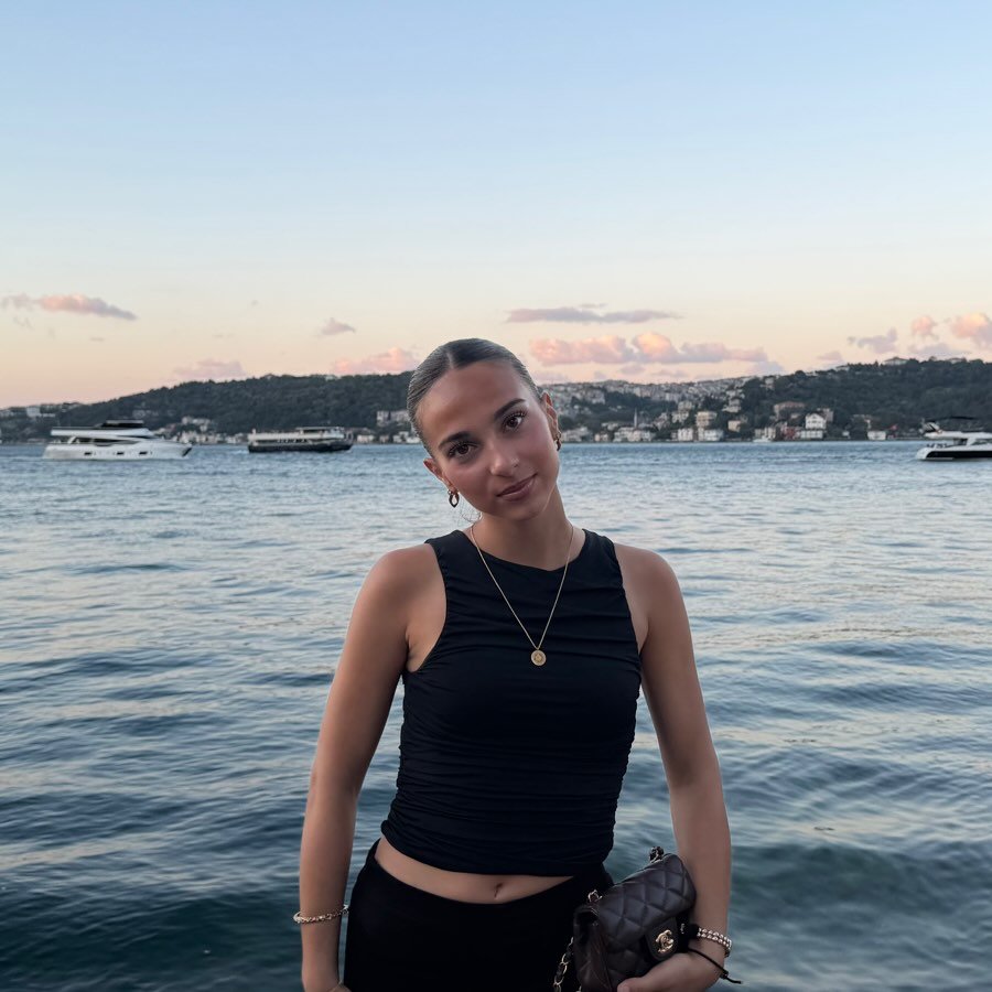 Instagram Profilbild von azraamsrr