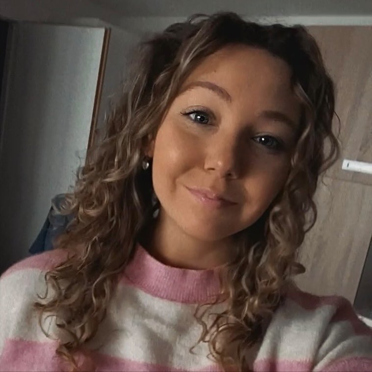 Instagram Profilbild von elena.xsi