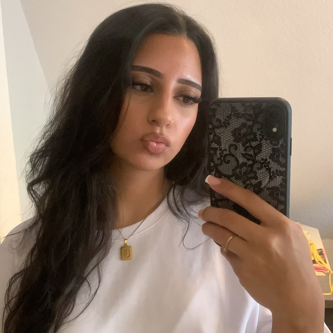 Instagram Profilbild von _elissahak
