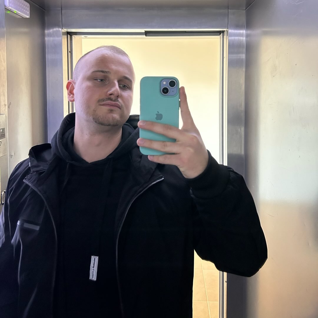 Instagram Profilbild von r.manevv
