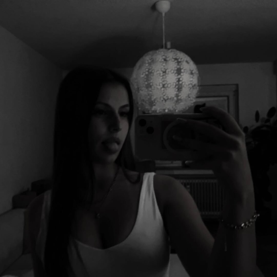 Instagram Profilbild von sara_krz08