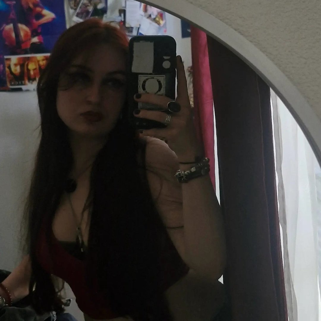 Instagram Profilbild von larasz333