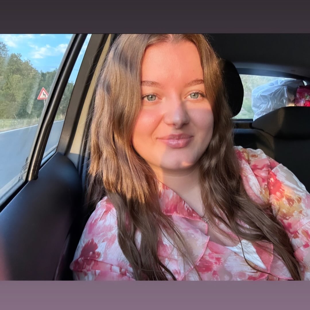 Instagram Profilbild von zojaoroshi_