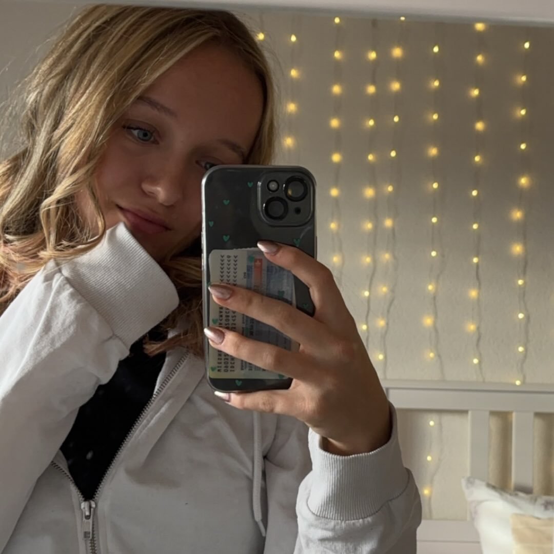 Instagram Profilbild von wiesnerjanaa