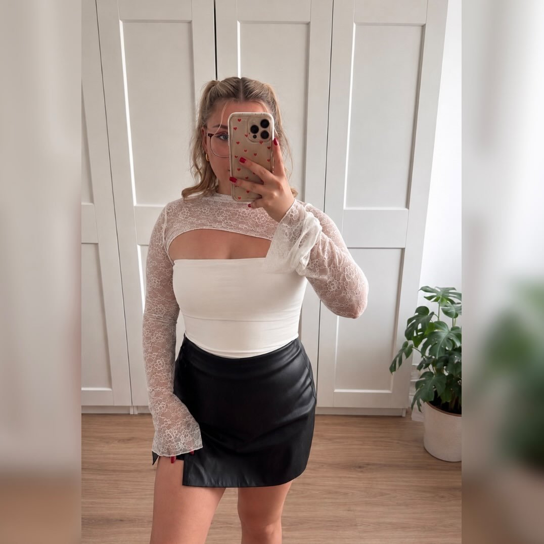 Instagram Profilbild von ninaemsri