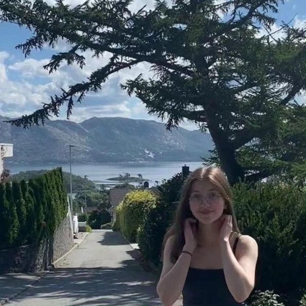 Instagram Profilbild von hel.geb