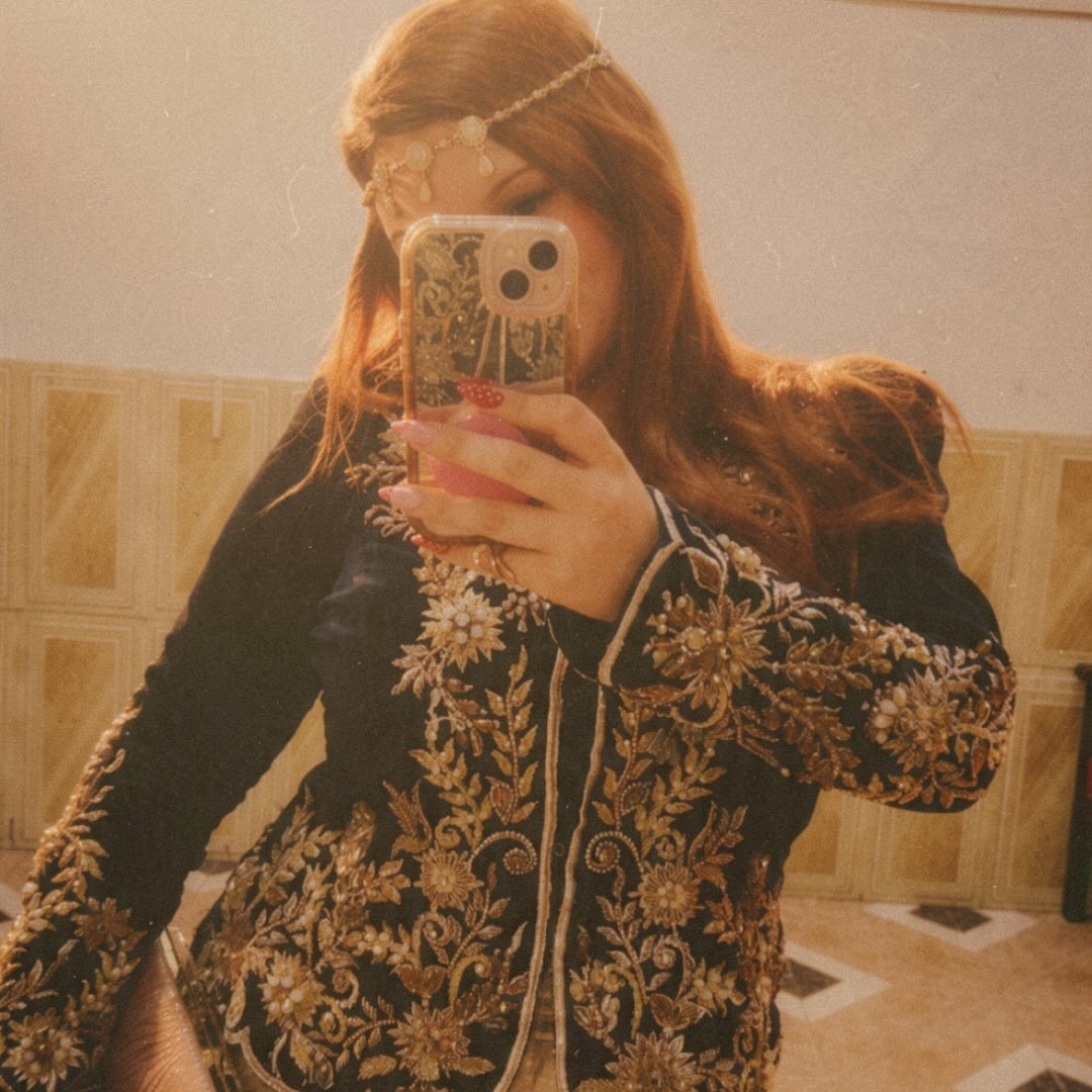 Instagram Profilbild von flaminglocksofauburnhairr