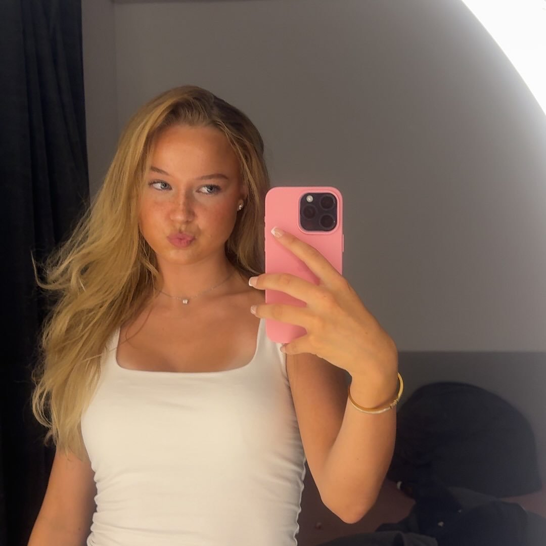 Instagram Profilbild von timea.corr