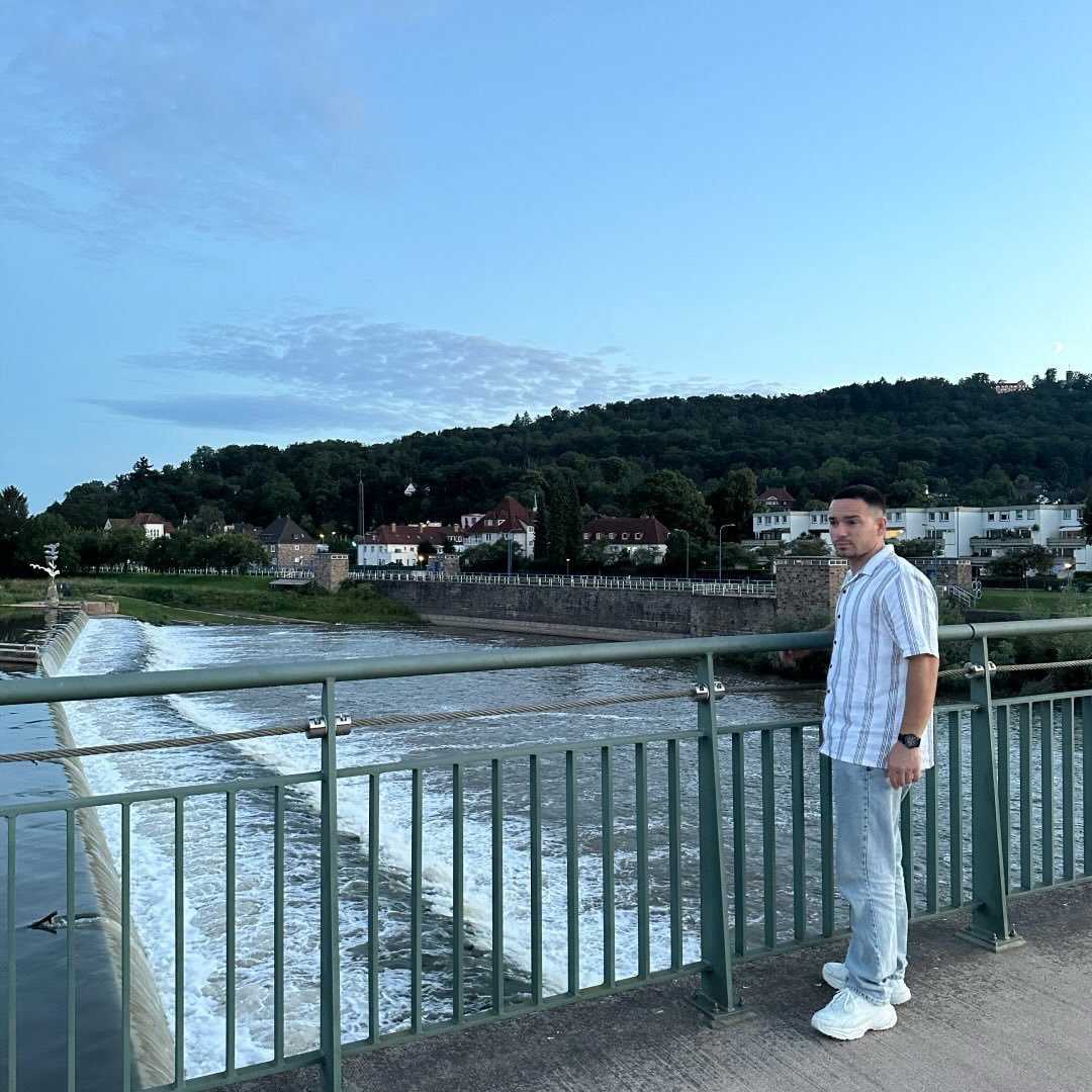 Instagram Profilbild von adil.llalloshii