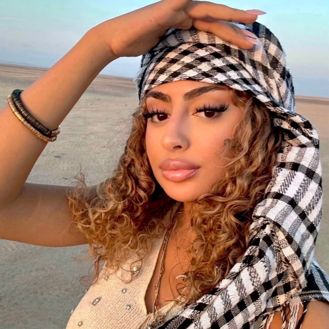 Instagram Profilbild von 22sarinaa