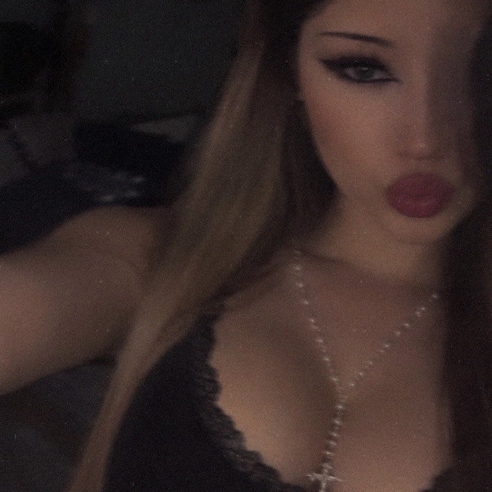 Instagram Profilbild von _thewitchliz